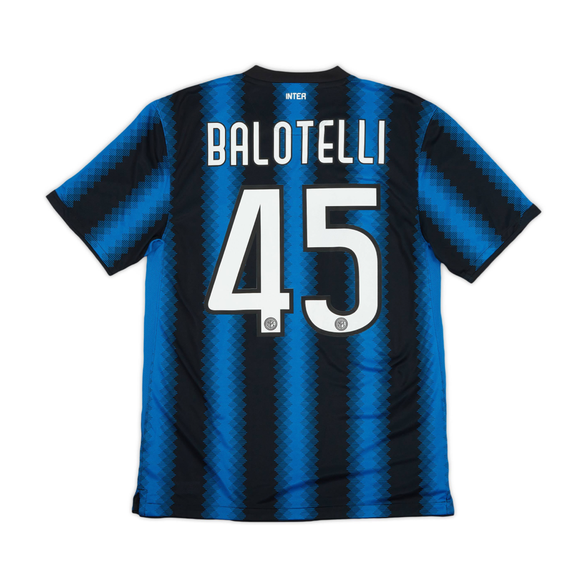 2010-11 FC Internazionale Milano 1a Equipación